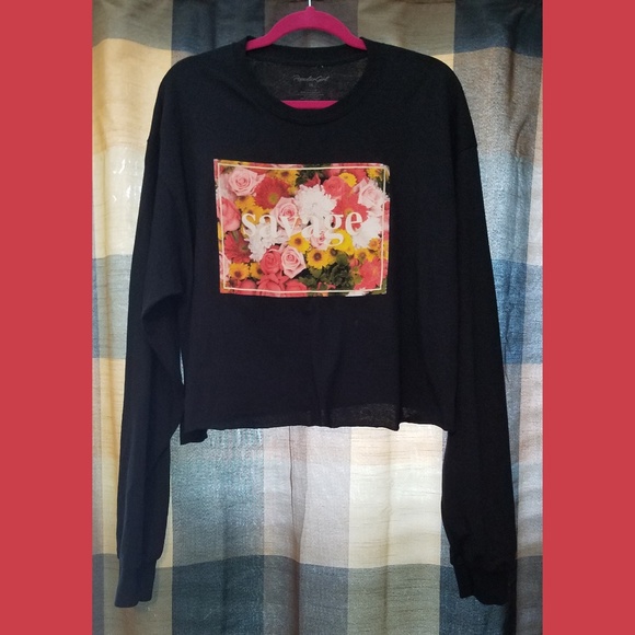 Forever 21 Tops - Black Screenprint crop top *OFFERS WELCOMED*
